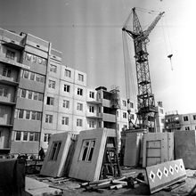 Монтаж панельного дома | Строительство. 1984 г., г.Северодвинск. Фото #C1268.