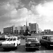 ЗАГС, вид на круговую площадь | Виды города. 1988 г., г.Северодвинск. Фото #C1288.