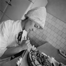 Украшение торта | Общепит. 1985 г., г.Северодвинск. Фото #C11040.