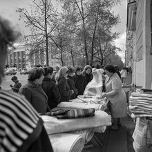 Продажа тканей | Торговля. 1986 г., г.Северодвинск. Фото #C15002.