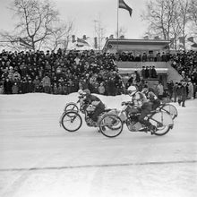 Гонки на мотоциклах по льду | Спорт. 1986 г., г.Северодвинск. Фото #C15017.