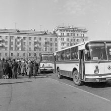 Заказные автобусы | Транспорт. 1987 г., г.Северодвинск. Фото #C8129.