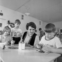 В детском саду | Дети. 1987 г., г.Северодвинск. Фото #C13347.
