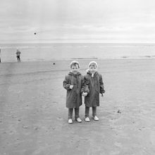 Двойняшки | Дети. 1987 г., г.Северодвинск. Фото #C11238.
