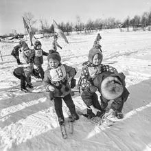 Лыжные соревнования воспитанников детских садиков | Дети. 1987 г., г.Северодвинск. Фото #C10474.