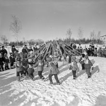 Лыжные соревнования воспитанников детских садиков | Дети. 1987 г., г.Северодвинск. Фото #C10476.