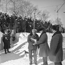 Награждение участников соревнований | Горожане. 1987 г., г.Северодвинск. Фото #C12496.