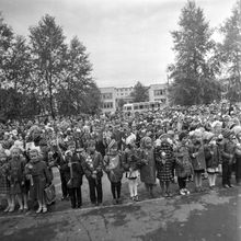 Школьная линейка 1 сентября | Школа. 1987 г., г.Северодвинск. Фото #C8416.