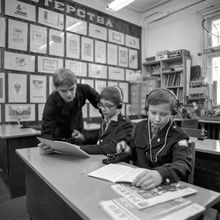Изучение азбуки Морзе | Школа. 1987 г., г.Северодвинск. Фото #C13598.