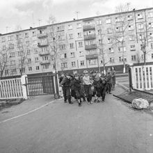 Сбор металлолома | Школа. 1987 г., г.Северодвинск. Фото #C12542.