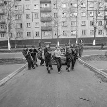 Сбор металлолома | Школа. 1987 г., г.Северодвинск. Фото #C12544.