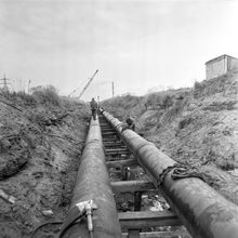 Прокладка трубопровода | Виды города. 1987 г., г.Северодвинск. Фото #C14937.