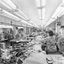 На швейной фабрике | Предприятия. 1987 г., г.Северодвинск. Фото #C12683.