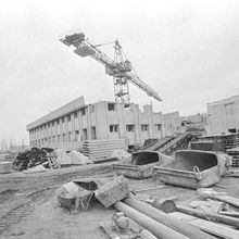 Строится магазин на проспекте Морском | Строительство. 1988 г., г.Северодвинск. Фото #C14456.