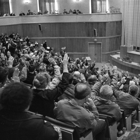 Голосование в ЦКиОМ | Общественная жизнь. 1992 г., г.Северодвинск. Фото #C15620.