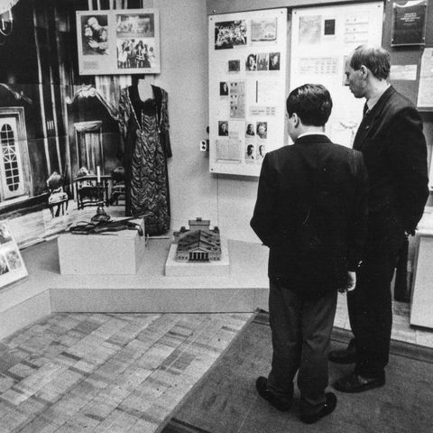 Визит в Северодвинск членов Российского Императорского дома Романовых | Власть. 1994 г., г.Северодвинск. Фото #C7021.