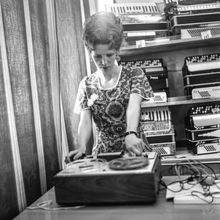 В отделе музыкальных инструментов | Торговля. 1970-e гг., г.Северодвинск. Фото #C2218.