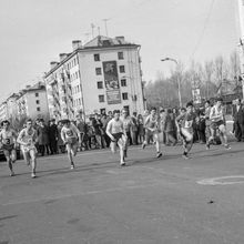 Первомайская эстафета | Спорт. 1970-e гг., г.Северодвинск. Фото #C2124.