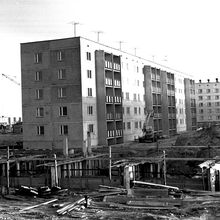 Фундамент дома №17 на Морском проспекте | Строительство. 1970-e гг., г.Северодвинск. Фото #C29.