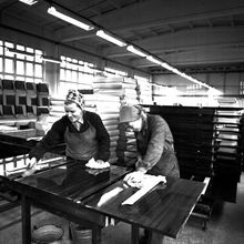 Полировка | Предприятия. 1970-e гг., г.Северодвинск. Фото #C63.