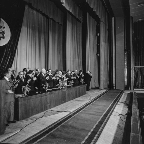 Торжественное мероприятие | Общественная жизнь. 1984 г., г.Северодвинск. Фото #C17264.