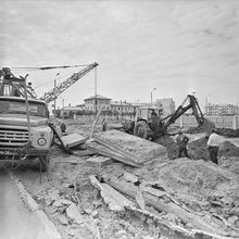 Прокладка коммуникаций | Транспорт. 1980-e гг., г.Северодвинск. Фото #C9233.