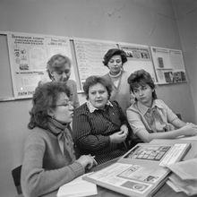 В городском совете пионерской организации | Горожане. 1985 г., г.Северодвинск. Фото #C4330.