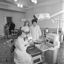 В стоматологическом кабинете | Медицина. 1980-e гг., г.Северодвинск. Фото #C15139.