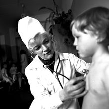 Врач детской больницы Воронина Антонина Александровна | Медицина. 1984 г., г.Северодвинск. Фото #C1244.