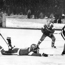 Хоккейный матч | Спорт. 1980-e гг., г.Северодвинск. Фото #C7947.