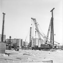 На строительной площадке | Строительство. 1980-e гг., г.Северодвинск. Фото #C17127.