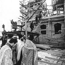 Освящение строительства церкви | Горожане. 1990-e гг., г.Северодвинск. Фото #C5052.