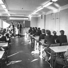 Школа. 1990-e гг., г.Северодвинск. Фото #C7934.