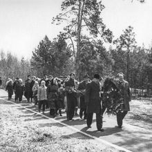 Возложение венков | Власть. 1990-e гг., г.Северодвинск. Фото #C3796.