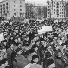 На митинге | Власть. 1990-e гг., г.Северодвинск. Фото #C3815.